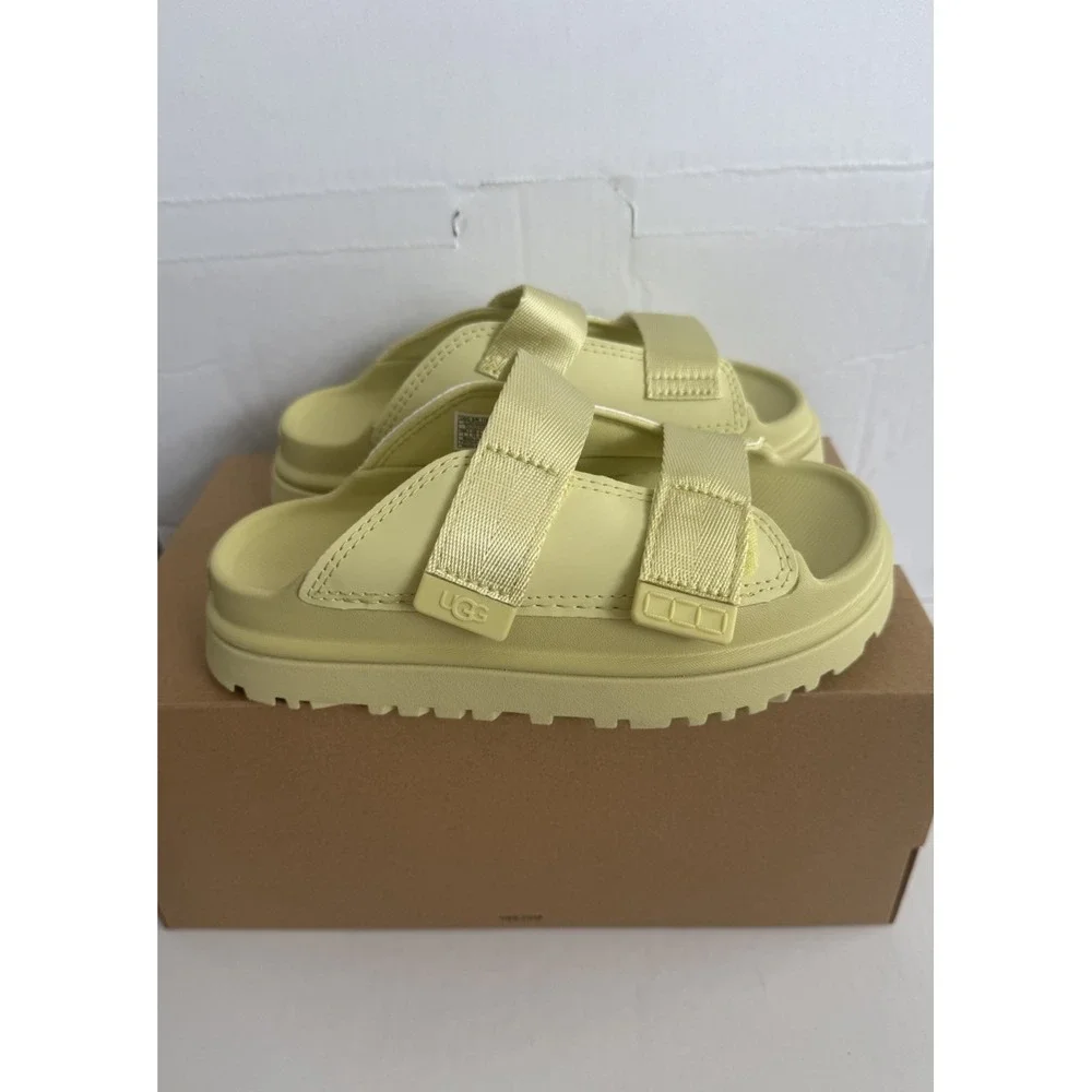 Junior Uggs Slides Size 1 in Goldenglow